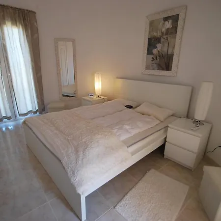 Comfortable With Sea-view And Private Pool *