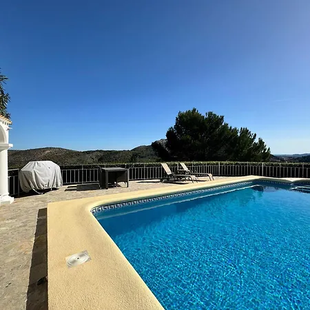Comfortable With Sea-view And Private Pool *